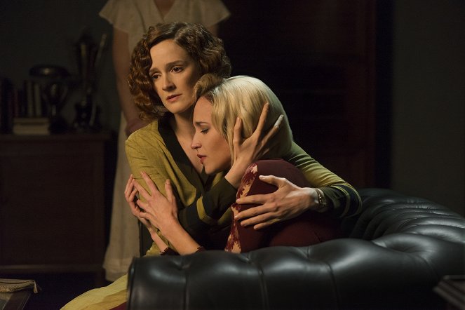 Cable Girls - Season 3 - Chapter 22: Fight - Photos