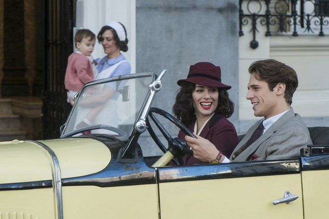 Cable Girls - Chapter 25: Equality - Photos