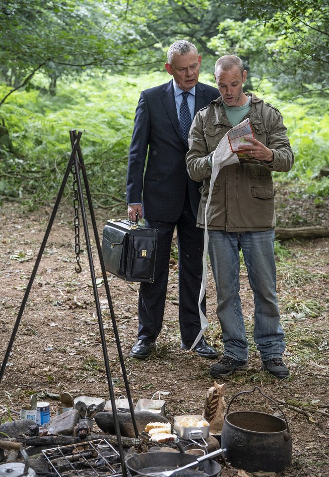 Doc Martin - Episode 3 - Photos - Martin Clunes, Joe Absolom