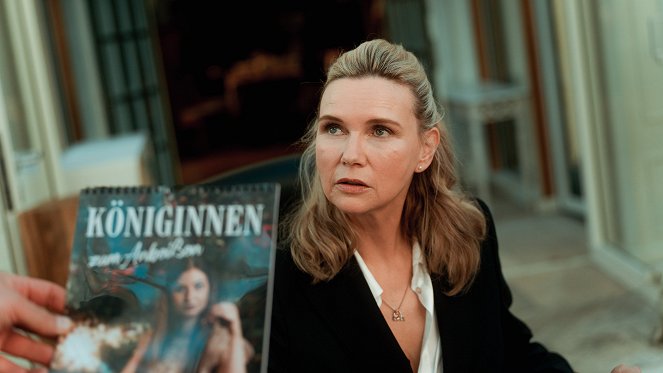 Tetthely - Königinnen - Filmfotók - Veronica Ferres