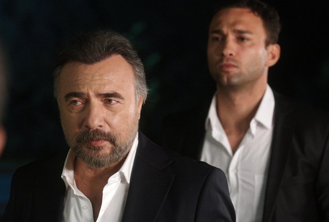 Ben Bu Cihana Sığmazam - Episode 2 - Photos - Oktay Kaynarca