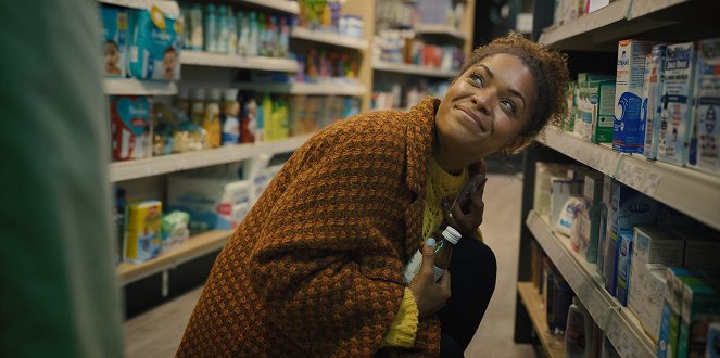 Still Up - The Pharmacy - Do filme - Antonia Thomas