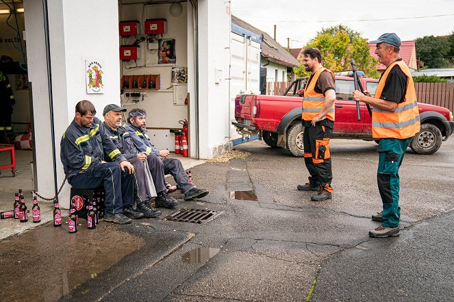 Co ste hasiči - Porod - Filmfotos - Marek Holý, Petr Rychlý, Radim Kalvoda