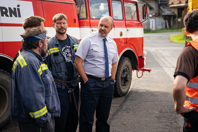 Co ste hasiči - Porod - Filmfotos - Marek Holý, Petr Rychlý