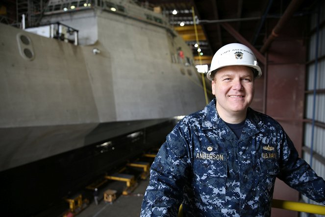 Impossible Engineering - US Navy's Super Ship - Photos