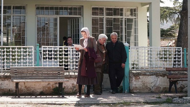An Anatolian Tale - Season 1 - İyi İnsanlar Biriktirmek - Photos