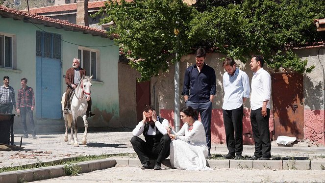 An Anatolian Tale - Season 1 - Yollar - Photos