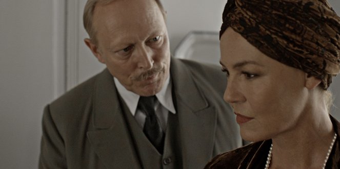 Marzycielka – Stając się Karen Blixen - Episode 5 - Z filmu - Connie Nielsen