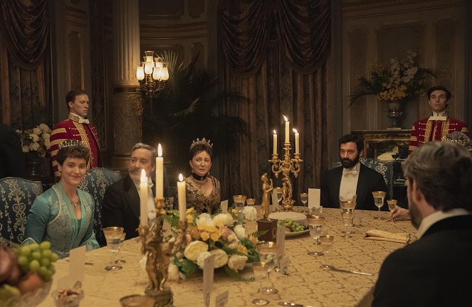 The Gilded Age - Season 2 - You Don't Even Like Opera - Photos