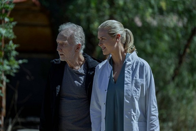 Saw X - Photos - Tobin Bell, Synnøve Macody Lund