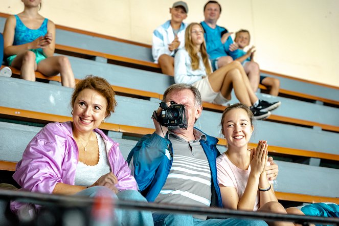 Její tělo - Z filmu - Zuzana Mauréry, Martin Finger, Denisa Barešová