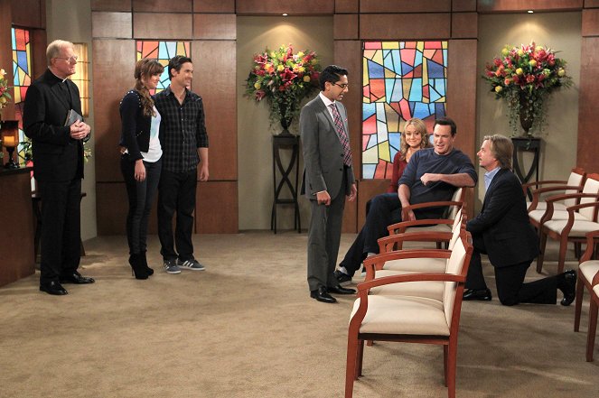 Rules of Engagement - Season 7 - 100th - Photos