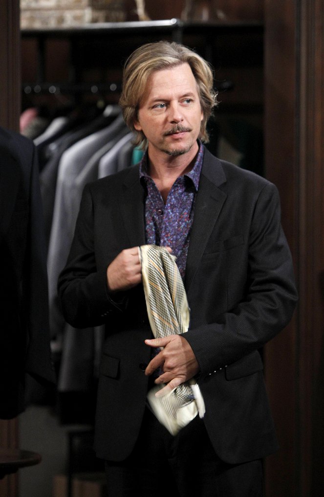 Rules of Engagement - Season 7 - Timmy Quits - Photos