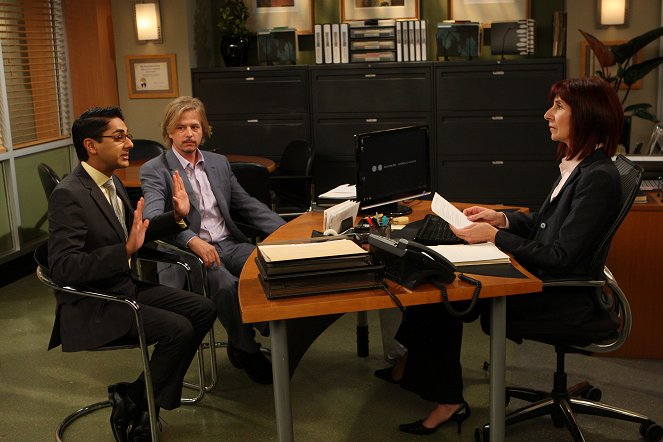 Rules of Engagement - The Chair - Photos