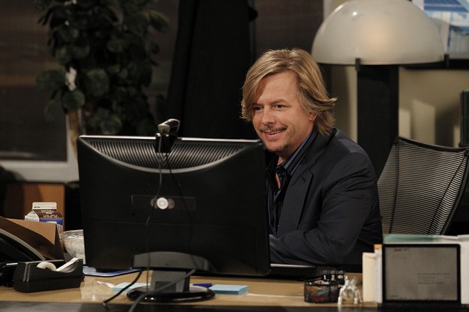 Rules of Engagement - Season 5 - The Set Up - Photos