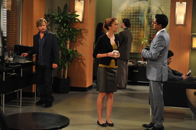 Rules of Engagement - Season 5 - The Bank - Film