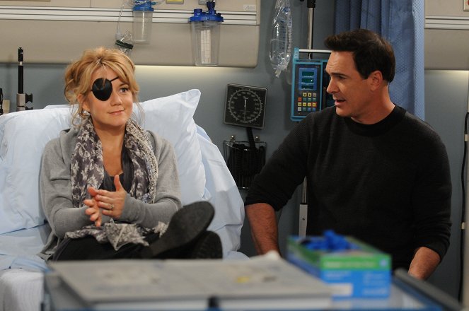 Rules of Engagement - Season 4 - Snoozin' for a Bruisin' - Filmfotos