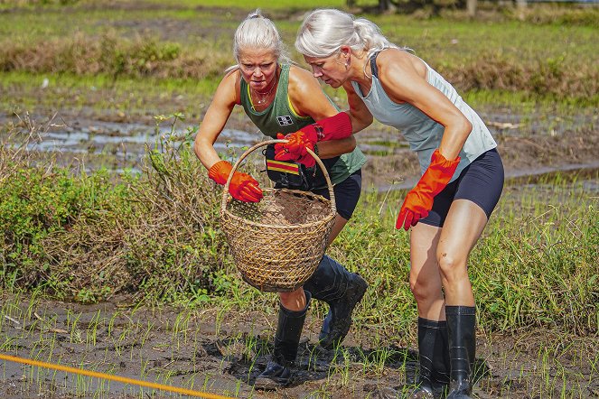 Amazing Race Suomi - Photos - Mari Eder, Kaisa Mäkäräinen