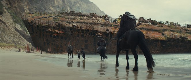Kingdom of the Planet of the Apes - Photos