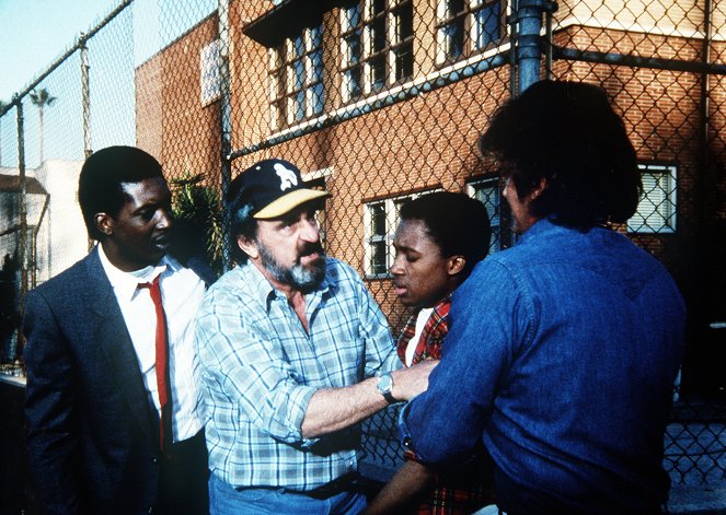 Highway to Heaven - Season 1 - As Difficult as ABC - Photos - Victor French