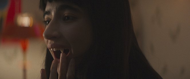 Vampire humaniste cherche suicidaire consentant - Film - Sara Montpetit