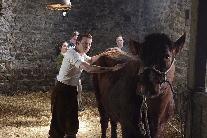 Der Doktor und das liebe Vieh - Episode 4 - Filmfotos - Nicholas Ralph