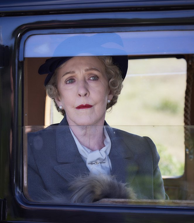 All Creatures Great and Small - Episode 5 - Van film - Patricia Hodge