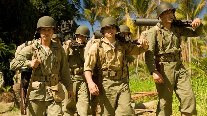 The Pacific: Tyynenmeren taistelutoverit - Guadalcanal/Leckie - Kuvat elokuvasta - Jon Seda, Joshua Bitton, Jon Bernthal