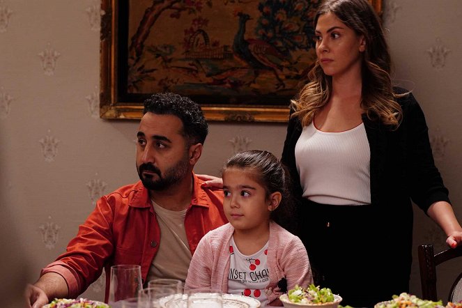 Benim Güzel Ailem - Episode 19 - De la película - Melis Babadağ, Onur Buldu