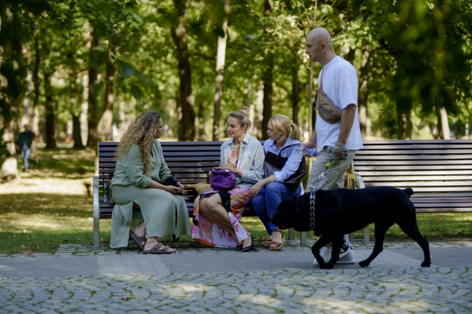 Przyjaciółki - Episode 10 - Filmfotos - Joanna Liszowska, Małgorzata Socha, Magdalena Stuzynska