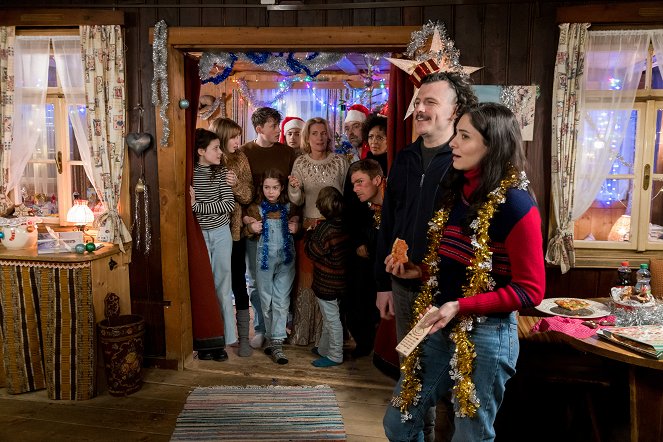 Abenteuer Weihnachten - Familie kann nie groß genug sein - Kuvat elokuvasta