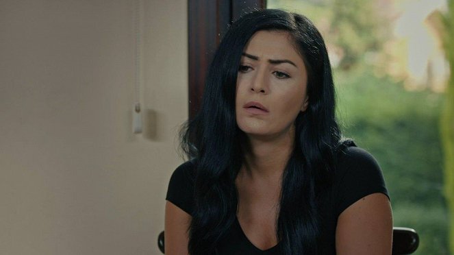 Eşkiya Dünyaya Hükümdar Olmaz - Episode 3 - De la película - Deniz Çakır
