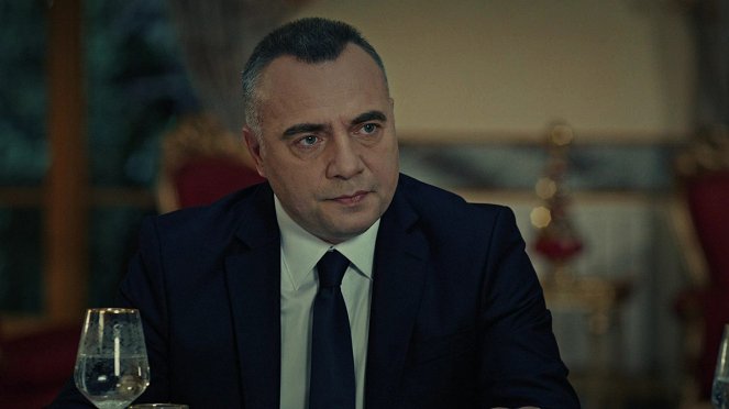 Eşkiya Dünyaya Hükümdar Olmaz - Episode 5 - Kuvat elokuvasta - Oktay Kaynarca