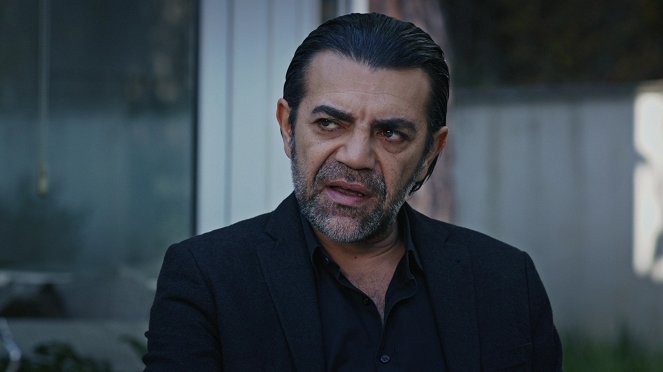 Eşkiya Dünyaya Hükümdar Olmaz - Episode 14 - De la película