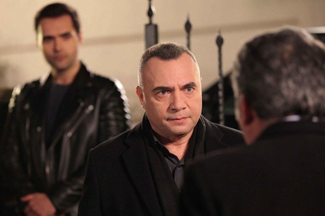 Eşkiya Dünyaya Hükümdar Olmaz - Season 3 - Episode 19 - Photos - Oktay Kaynarca