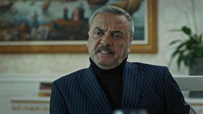 Eşkiya Dünyaya Hükümdar Olmaz - Episode 21 - De la película