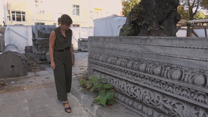 Muinaiset mahtirakennukset - La Basilique Sainte-Sophie - Kuvat elokuvasta