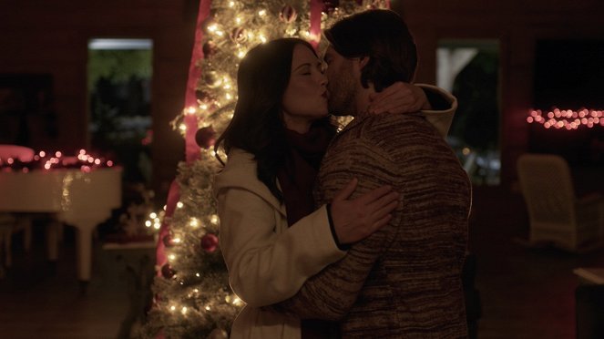 A Perfect Christmas Pairing - Filmfotók - Ansley Gordon, Chris Connell