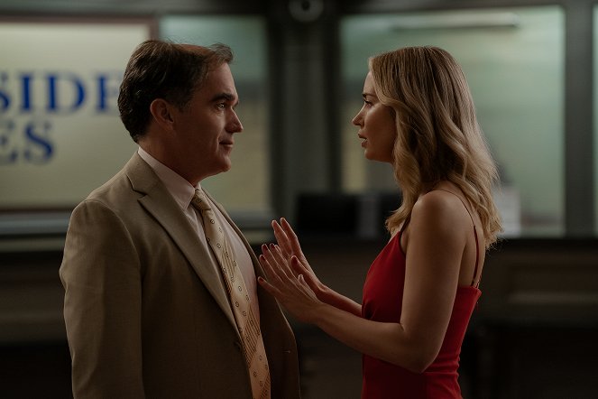 Pain Hustlers - Photos - Brian d'Arcy James, Emily Blunt