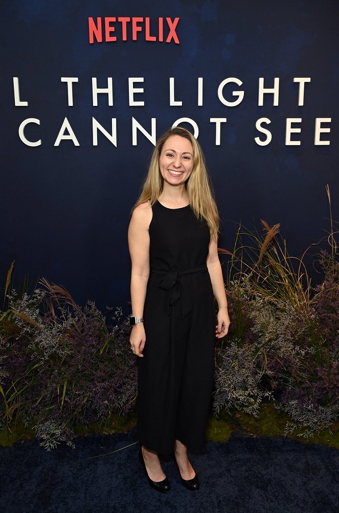 All The Light We Cannot See - Evenementen - 'All The Light We Cannot See' New York special screening at Paris Theater on October 30, 2023 in New York City