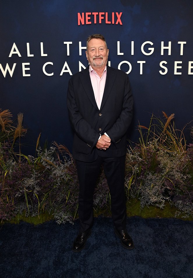 La luz que no puedes ver - Eventos - 'All The Light We Cannot See' New York special screening at Paris Theater on October 30, 2023 in New York City