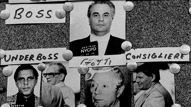How to Become a Mob Boss - Don't Go Rogue - Photos