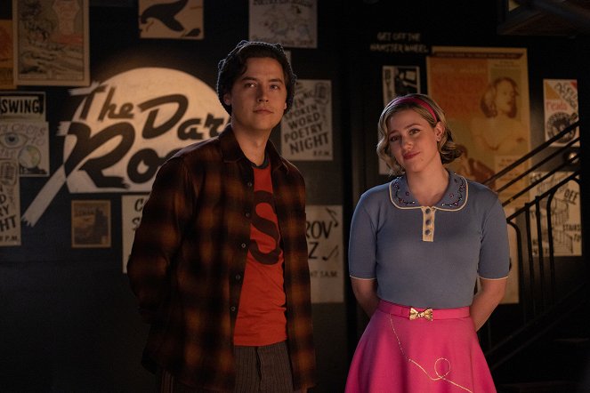 Riverdale - Season 7 - Chapter One Hundred Thirty-Seven: Goodbye, Riverdale - Photos - Cole Sprouse, Lili Reinhart