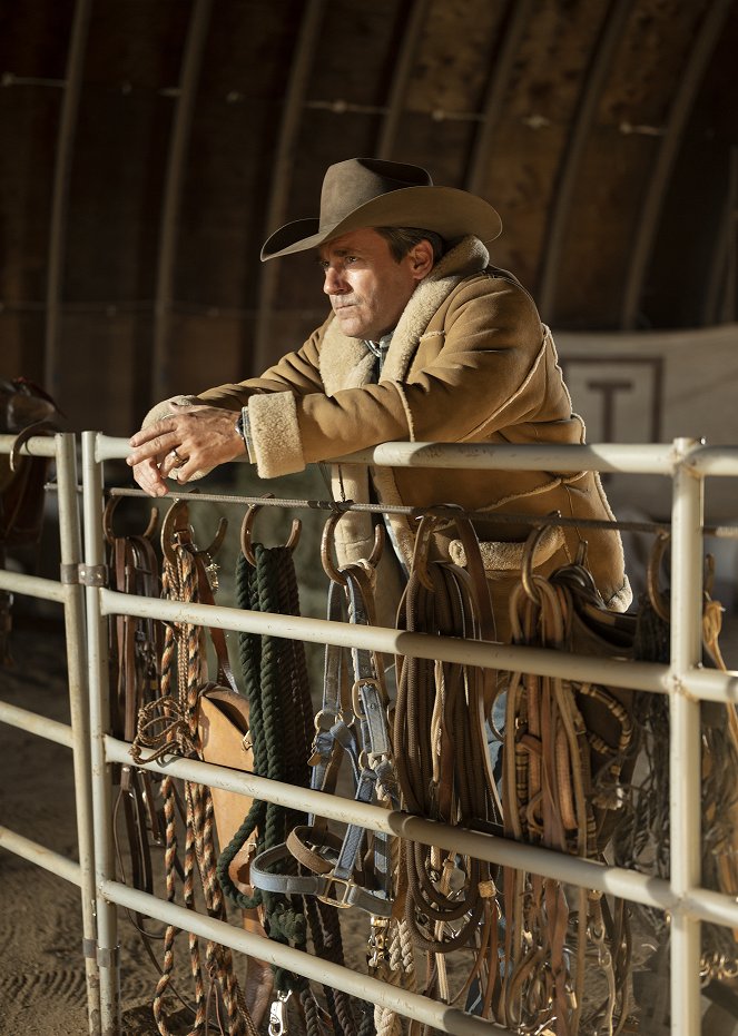 Fargo - Season 5 - Trials and Tribulations - Photos - Jon Hamm