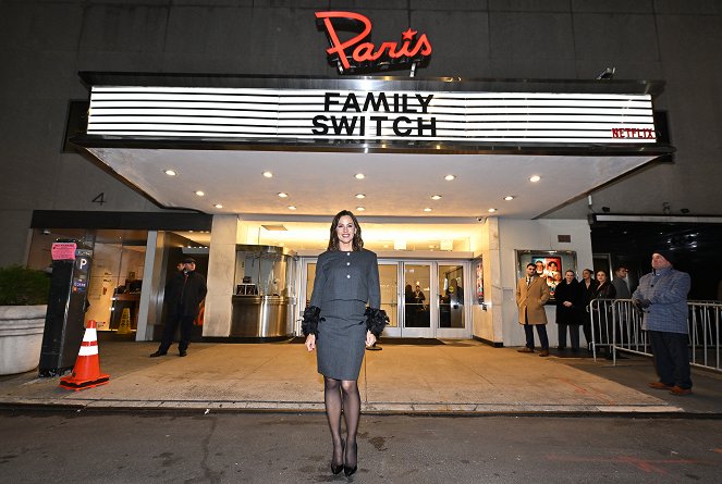 Family Switch - Tapahtumista - Screening of Netflix's Family Switch at The Paris Theatre on November 27, 2023 in New York City