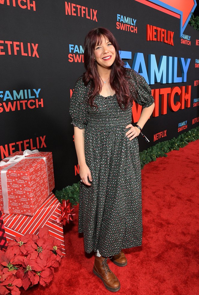 Troca em Família - De eventos - Netflix's "Family Switch" Los Angeles Premiere at The Grove on November 29, 2023 in Los Angeles, California.