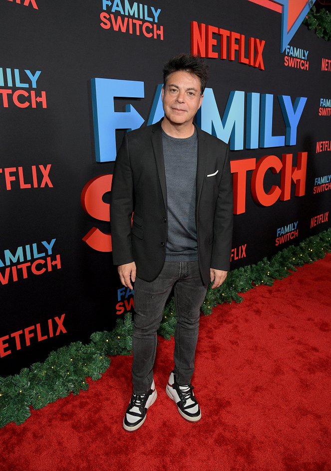 Familia revuelta - Eventos - Netflix's "Family Switch" Los Angeles Premiere at The Grove on November 29, 2023 in Los Angeles, California.