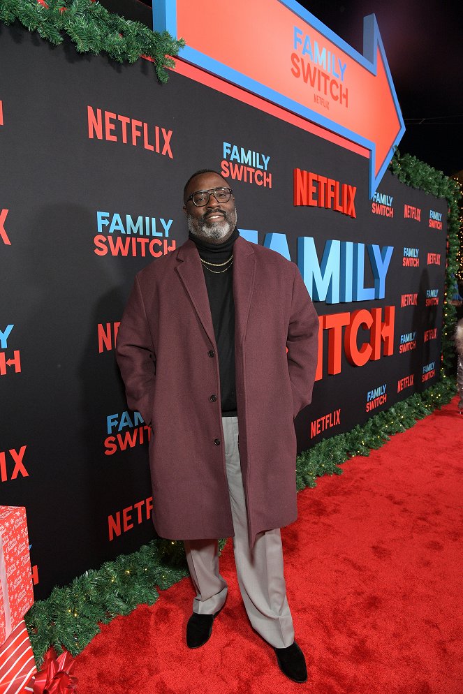 Familia revuelta - Eventos - Netflix's "Family Switch" Los Angeles Premiere at The Grove on November 29, 2023 in Los Angeles, California.