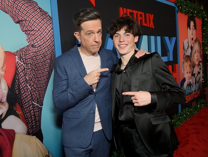 Rodzinne zamiany - Z imprez - Netflix's "Family Switch" Los Angeles Premiere at The Grove on November 29, 2023 in Los Angeles, California.