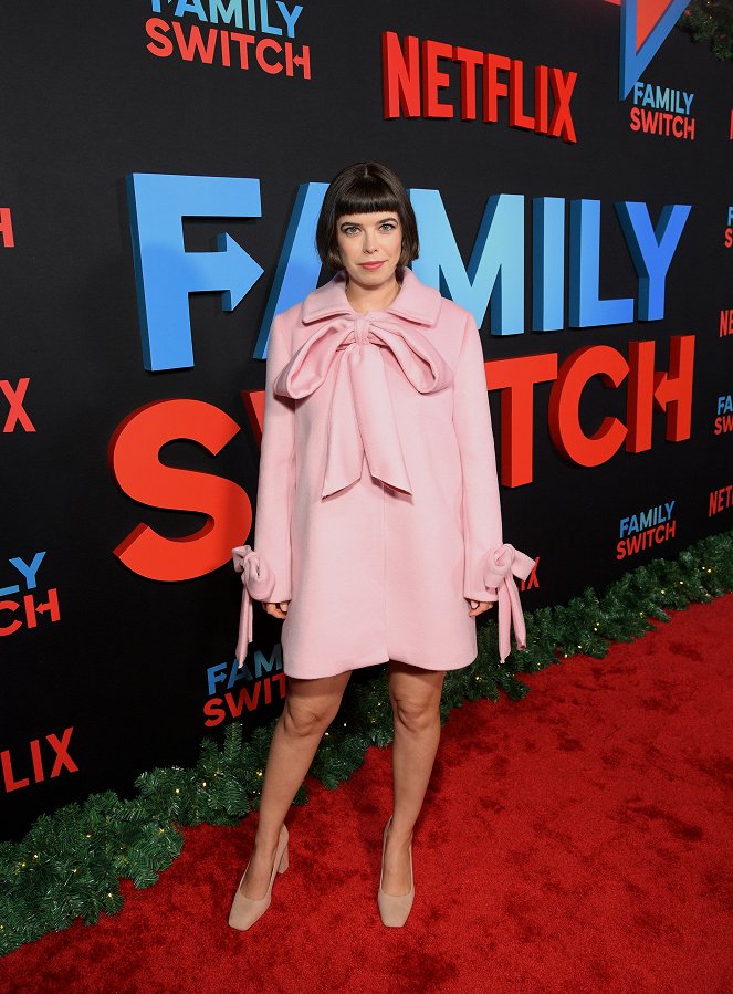 Familia revuelta - Eventos - Netflix's "Family Switch" Los Angeles Premiere at The Grove on November 29, 2023 in Los Angeles, California.